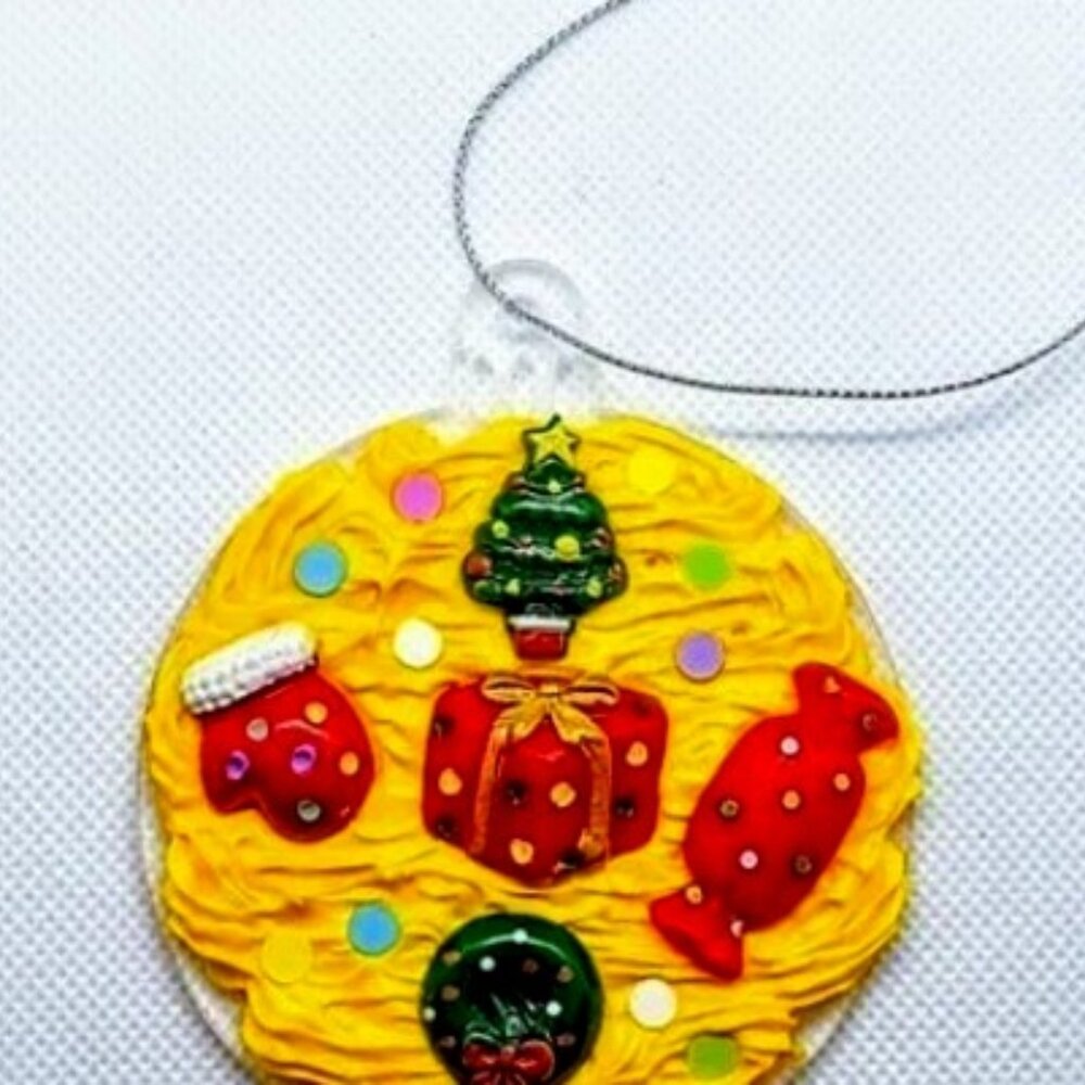 Handmade Decoden Christmas Ornament - Polka Present